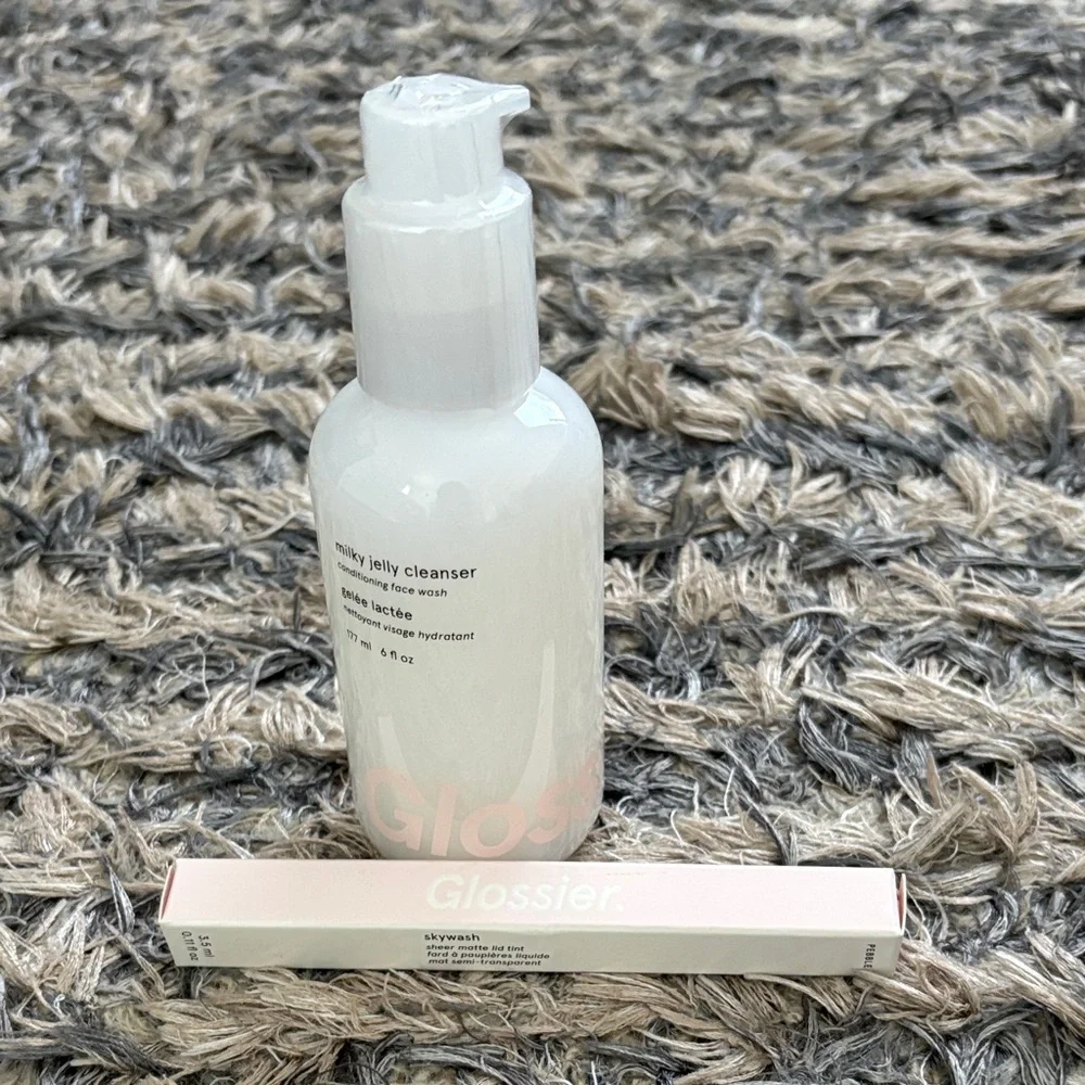 New ! Glossier Milky Jelly Cleanser + Skywash Lid Tint - Pebble, Combo Gift Set💝 - Picture 7 of 7